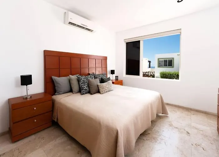 Villa Sea View, King-size Bed, Wheelchair Access *
